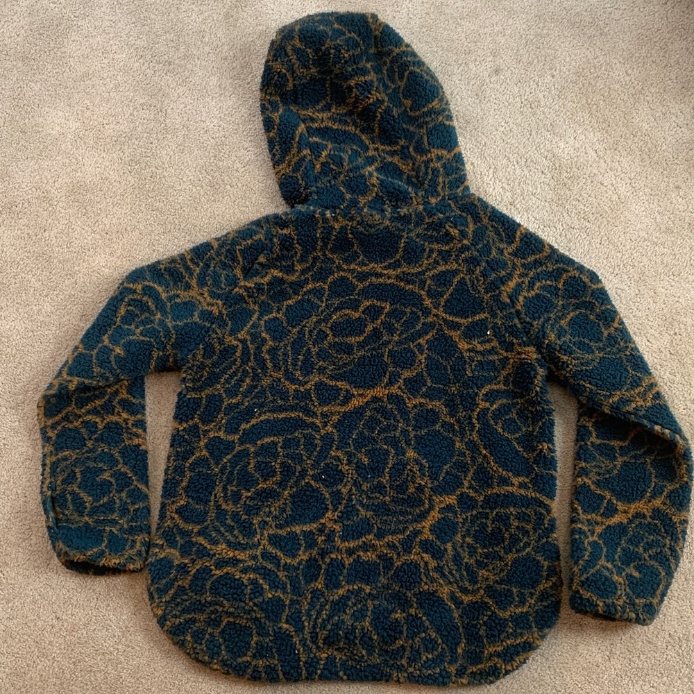 Cozy Women’s Hoodie with Floral Pattern - Picture 2 of 2